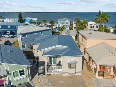 561 Nettles Blvd, Jensen Beach, FL, 34957