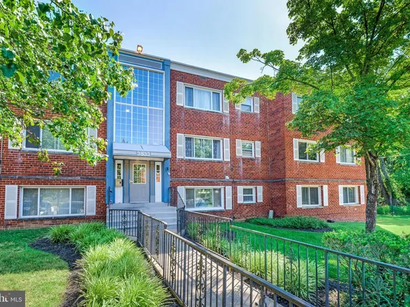 3833 Hamilton St #G-103, Hyattsville, MD 20781