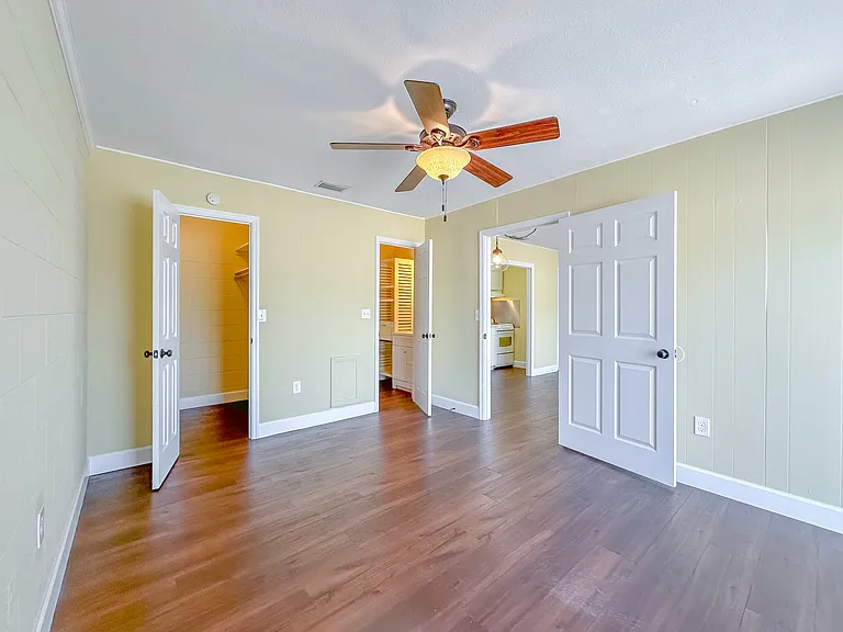 2241 W Pensacola St #27 — Photo 12