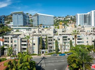 8455 Fountain Ave Unit 302, West Hollywood, CA 90069