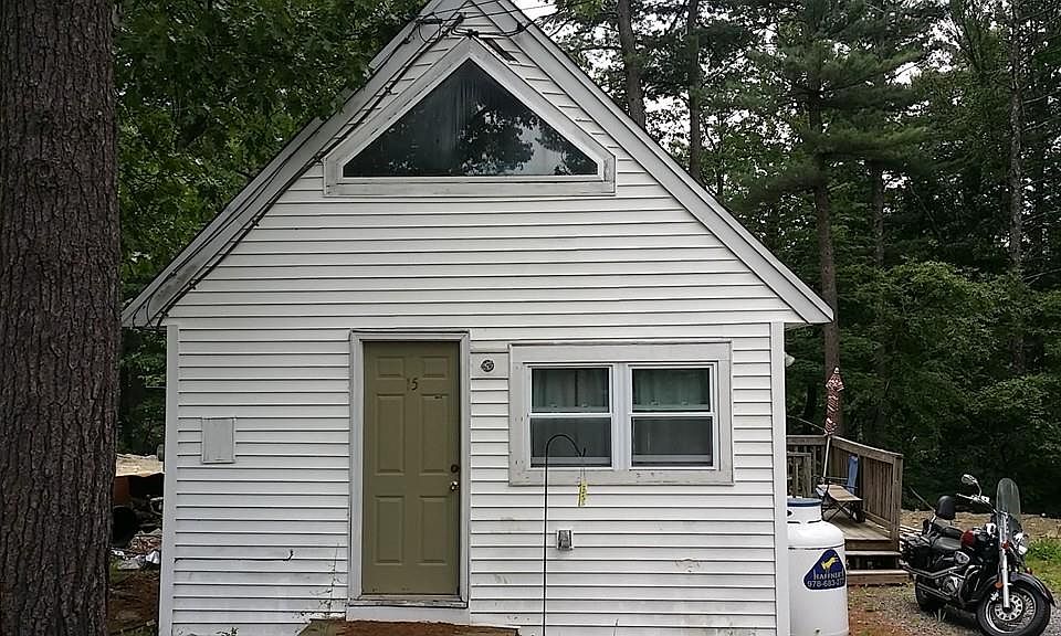 2nd image of 15 Whitewood Rd