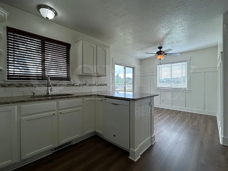 8045 N Plum Creek Dr #4 — Photo 14