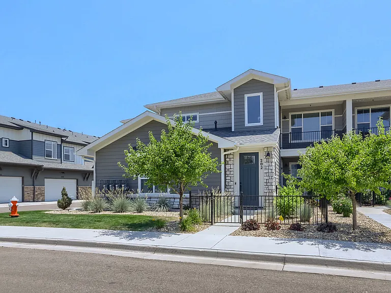 4180 S Park Dr #202 — Photo 3