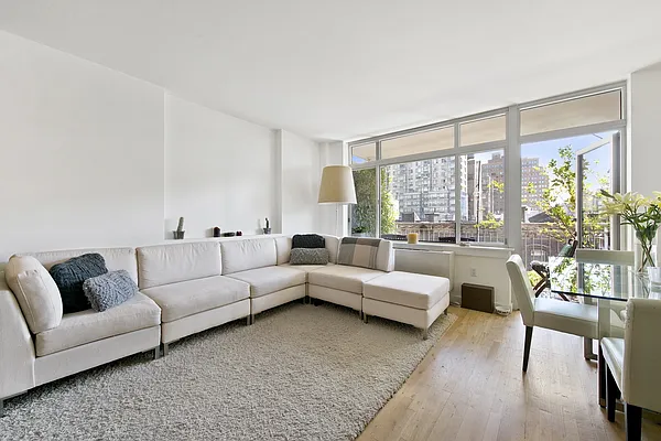 Rented by Nest Seekers International | media 34