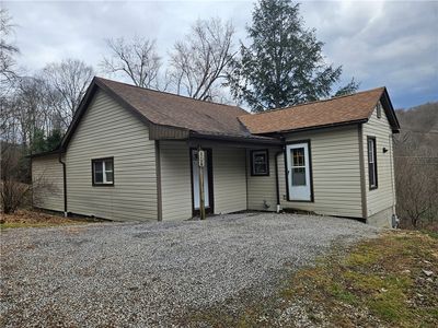 347 Rohrbach Rd, Chicora, PA, 16025