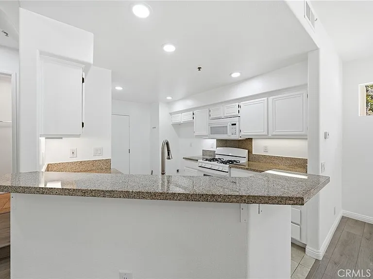 12921 Ternberry Ct — Photo 9