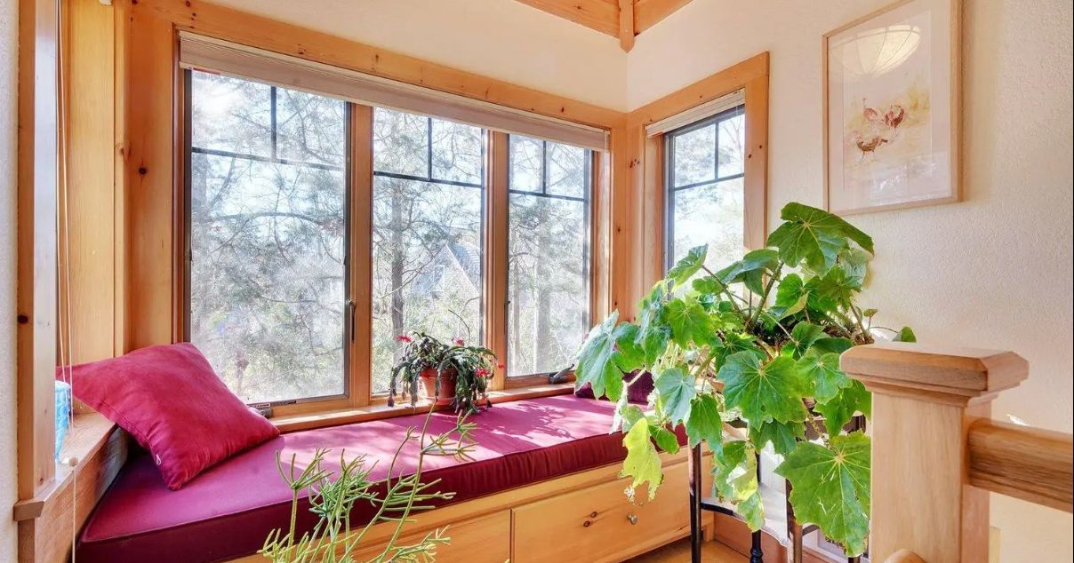  Window Seat