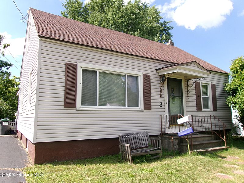 3rd image of 8 Elmwood Street