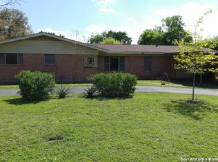 718 Oakwood Dr, San Antonio, TX 78228