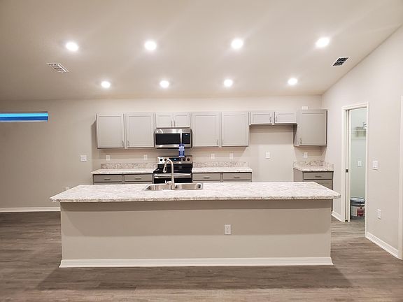 3rd image of 6446 Polly Ln