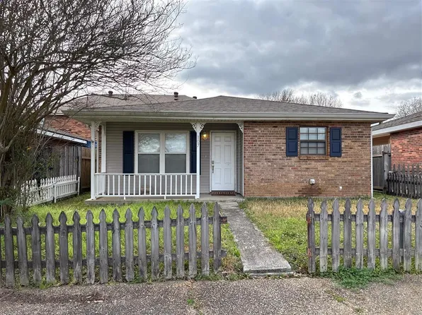 107 Saint Pius Pl, Youngsville, LA 70592