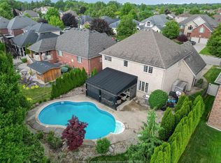 937 Pavan St, Windsor, ON N9G2X5