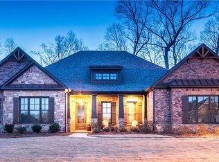 7015 Parrish Way, Cumming, GA 30040