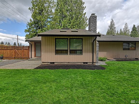 5th image of 5108 133rd Pl NE
