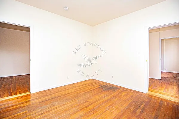 Rented by Red Sparrow Realty Group | media 19