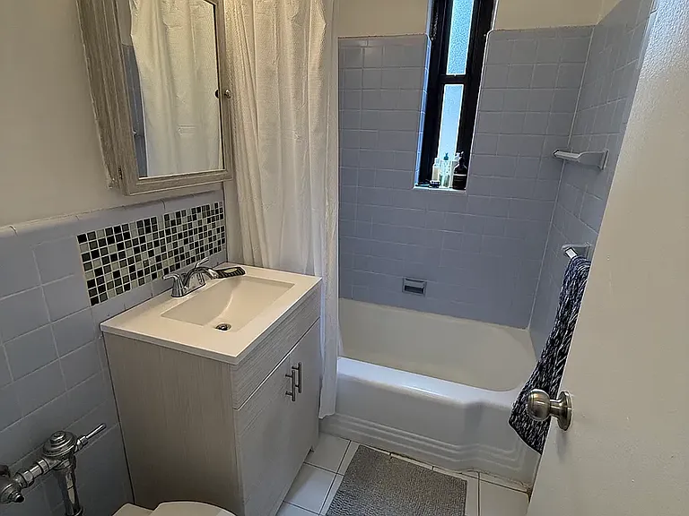 350 E 54th St #6G — Photo 10