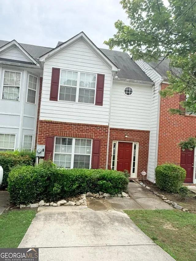 4 bed, 3.0 bath, 1528 sqft, $1,900 — Photo 1
