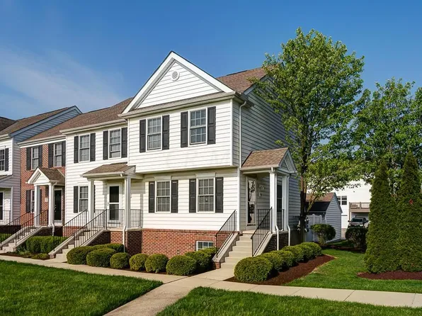 5961 Eden Valley Dr, Westerville, OH 43081