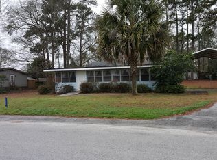 200 Dubois St, Bonneau, SC 29431