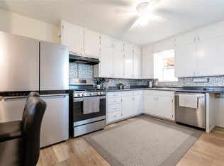 822 S Dewey Ave, Leedey, OK 73654