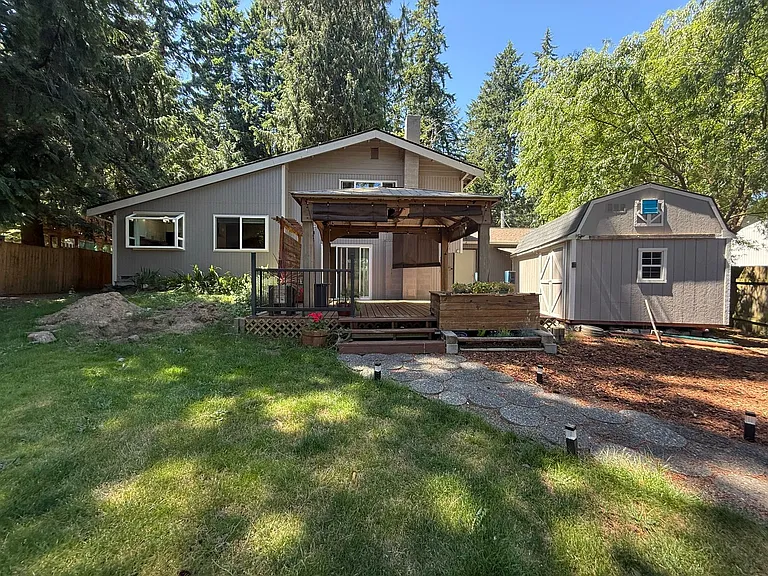 4460 Fir Dr NE — Photo 18
