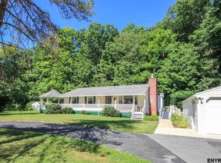 223 Spring Rd, Glenville, NY 12302