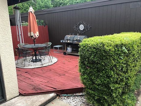 3rd image of 602 Campana Ct