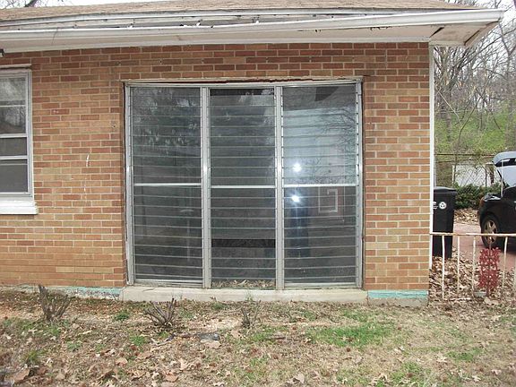 5th image of 8341 Hawkesbury Dr