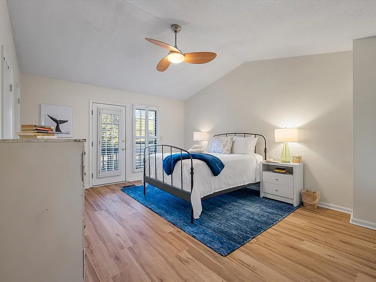 1018 Monticello Dr — Photo 12