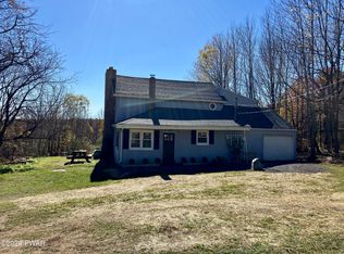 103 Pradon Rd, Sterling, PA 18463