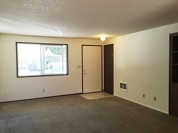 3rd image of 4314-4388 State St #4318