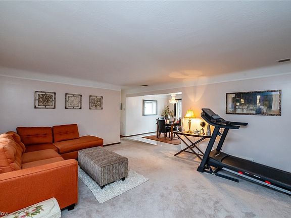 2nd image of 751 Radford Dr