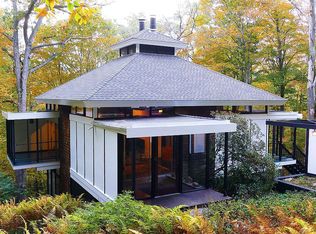 61 Jacoby Rd, Higganum, CT 06441