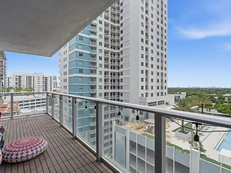 1010 SW 2nd Ave #1009 — Photo 29