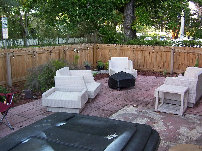 685 Sturdivant Ave — Photo 21