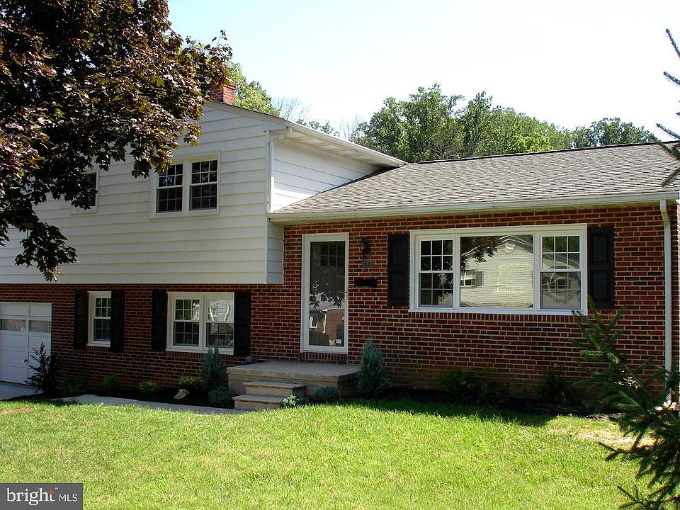 2nd image of 1303 Felton Ct