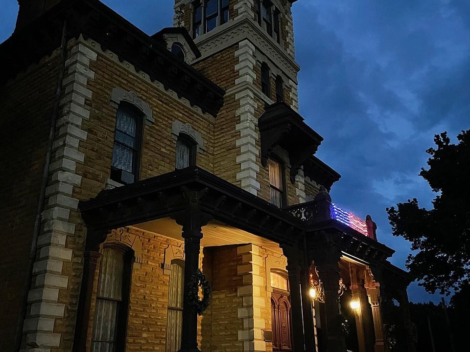 43rd image of this home