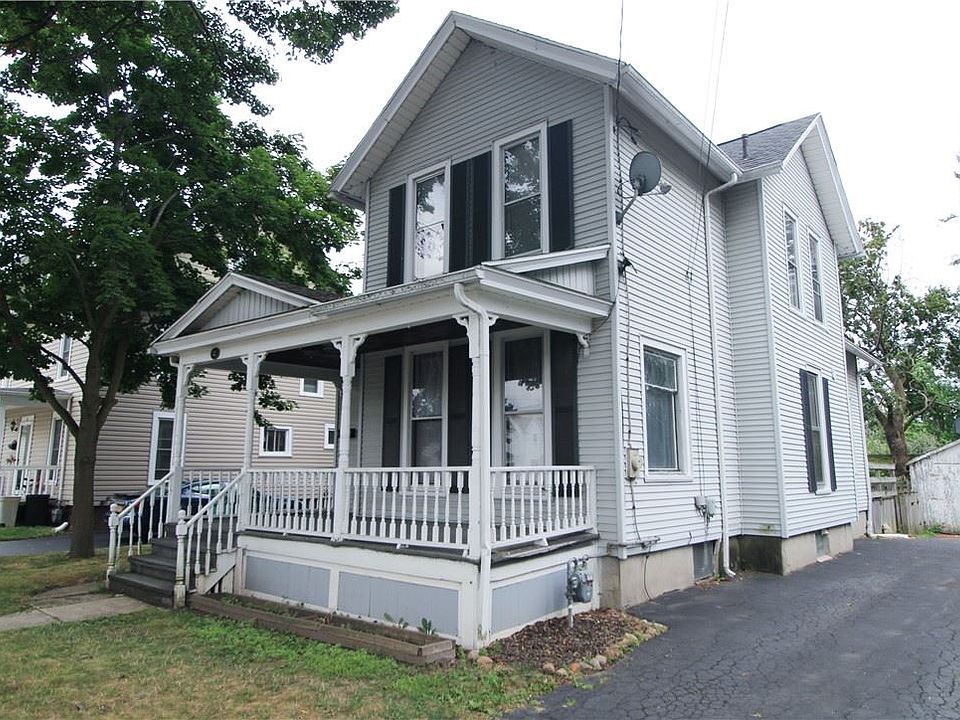 1st image of 22 Wood St
