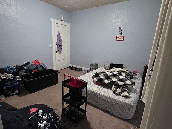 5th image of 2833 Pingree Ave