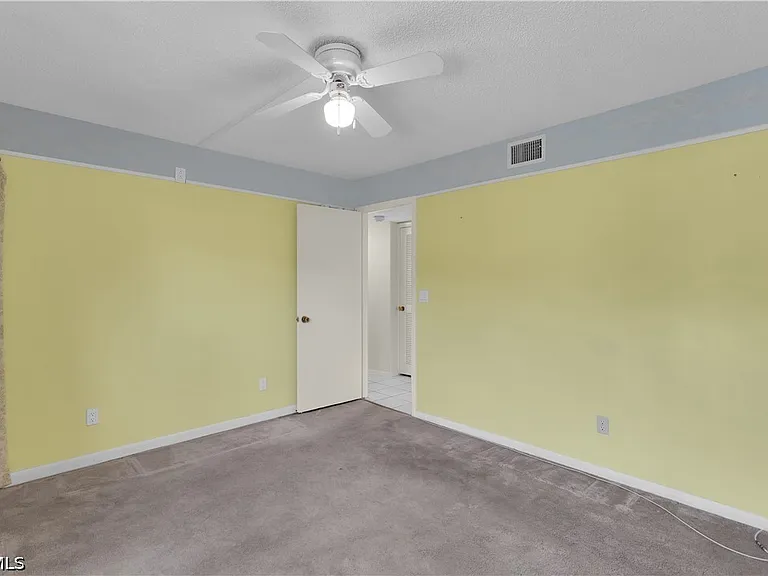 1409 SE 46th Ln #105 — Photo 40