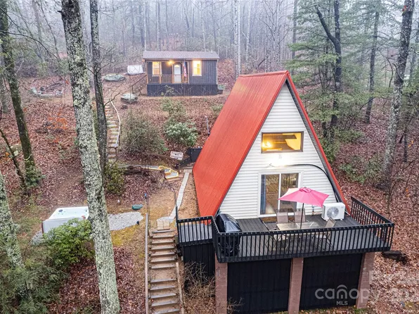 42 Rainbow Lake Cir, Black Mountain, NC 28711