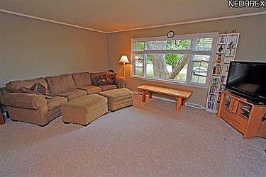 4th image of 128 Goodrich Ct