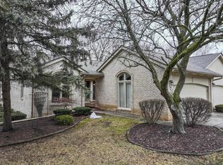 17673 E Kirkwood Dr, Clinton Township, MI 48038