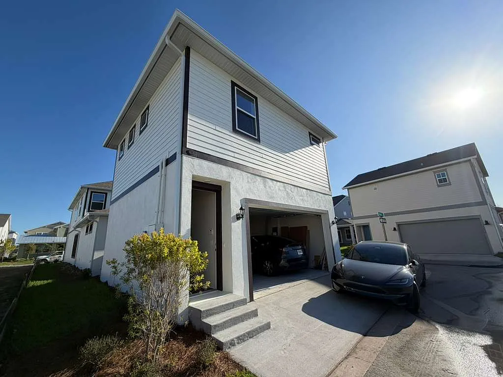 1 bed, 682 sqft, $1,650 — Photo 1