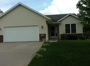 2619 Navajo Ave SW, Cedar Rapids, IA 52404