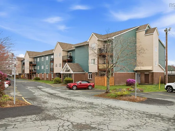 1 Lombardy Ln #306, Halifax, NS B2X 3E4