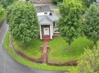 342 Old Kentucky Tpke, Cedar Bluff, VA 24609