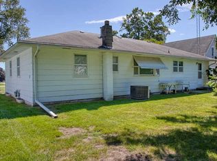 311 S Pine St, New Sharon, IA 50207