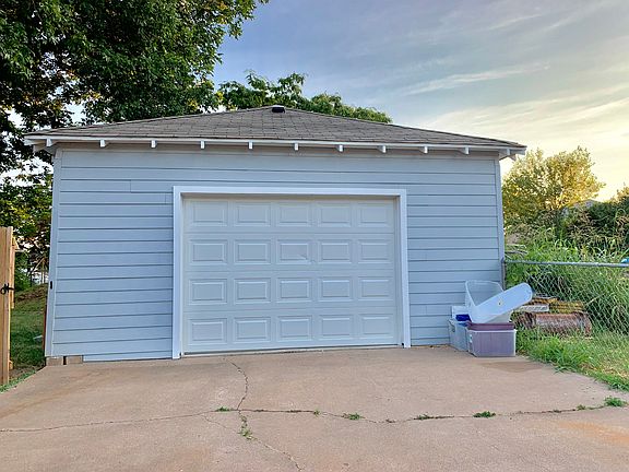 New automatic garage door