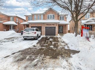 9 Revelstoke Pl, Brampton, ON L6R3G3